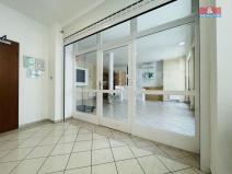 Pronájem obchodního prostoru, Uherské Hradiště, Masarykovo náměstí, 50 m2