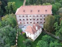 Prodej činžovního domu, Dobříš, Vargač, 1600 m2