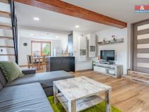 Pronájem atypického bytu, Hoštice, 80 m2