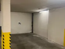 Pronájem garážového stání, Praha - Žižkov, Husitská, 18 m2