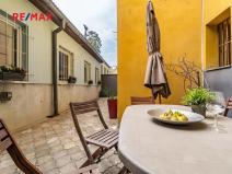 Prodej rodinného domu, Praha - Karlín, Pernerova, 60 m2