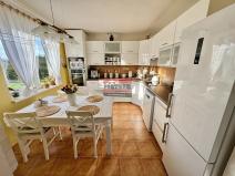 Prodej bytu 3+1, Tábor, Družstevní, 86 m2