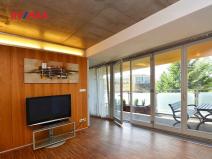 Pronájem bytu 2+kk, Praha - Vysočany, Ocelářská, 50 m2