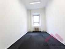 Pronájem kanceláře, Praha - Karlín, Peckova, 212 m2