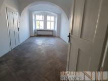 Pronájem bytu 2+kk, Plzeň, náměstí Republiky, 62 m2