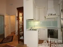 Pronájem bytu 1+kk, Praha - Vinohrady, Italská, 49 m2