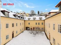 Prodej bytu 4+1, Praha - Malá Strana, Valdštejnská, 117 m2