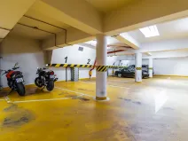 Pronájem garážového stání, Praha - Žižkov, Dalimilova, 13 m2