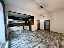 Prodej bytu 3+1, Jičín, Komenského náměstí, 86 m2