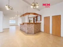 Pronájem obchodního prostoru, Plzeň - Lobzy, Petřínská, 88 m2