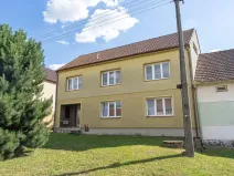 Prodej rodinného domu, Rašovice, 272 m2