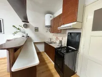 Pronájem bytu 1+kk, Praha - Nusle, Nad Jezerkou, 37 m2