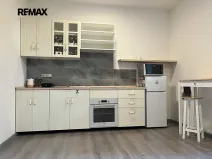 Pronájem bytu 1+kk, Kladno, Uhelná, 30 m2