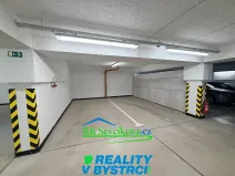Pronájem garážového stání, Brno, Křepelčí, 15 m2