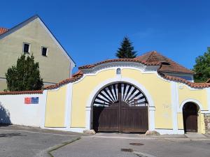 Prodej rodinného domu, Praha - Stodůlky, U kašny, 168 m2