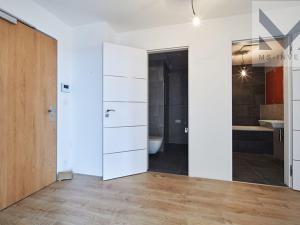 Prodej bytu 3+kk, Praha - Řepy, Laudova, 68 m2