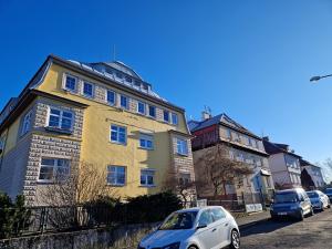 Prodej bytu 2+1, Karlovy Vary, U Trati, 50 m2
