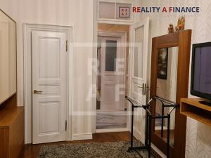 Prodej bytu 2+1, Praha - Vinohrady, Korunní, 90 m2