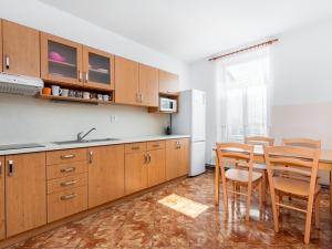 Prodej rodinného domu, Černíkovice, 437 m2