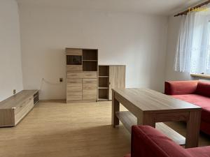 Pronájem bytu 2+1, Jemnice, Polní, 58 m2