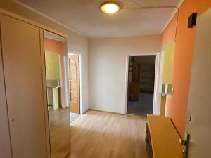 Prodej bytu 2+1, Karlovy Vary, Gagarinova, 61 m2