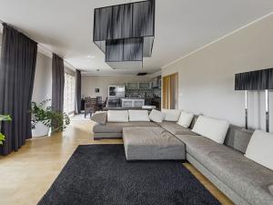 Prodej bytu 4+kk, Praha - Liboc, Naardenská, 153 m2