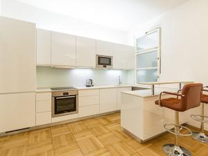 Pronájem bytu 4+1, Praha - Staré Město, Masná, 121 m2
