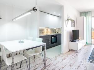 Prodej bytu 3+kk, Torrevieja, Španělsko, 49 m2