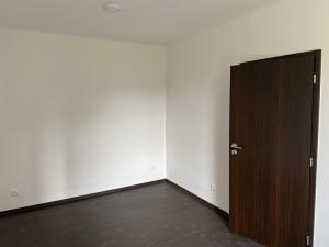 Prodej bytu 3+1, Karlovy Vary, U Trati, 80 m2