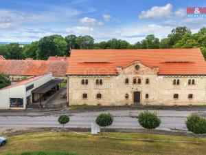 Prodej obchodního prostoru, Přestavlky, 1306 m2