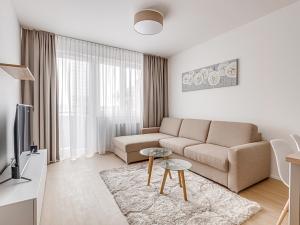 Pronájem bytu 3+kk, Praha - Vysočany, Hindlova, 72 m2