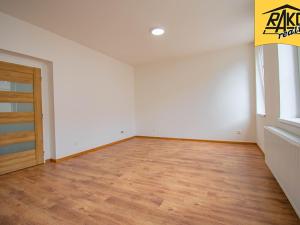 Prodej bytu 2+kk, Trutnov, Voletinská, 43 m2