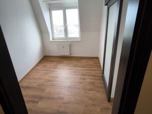 Prodej bytu 2+kk, Praha - Suchdol, Suchdolské náměstí, 30 m2