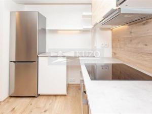 Pronájem bytu 1+kk, Praha - Strašnice, Mrštíkova, 39 m2