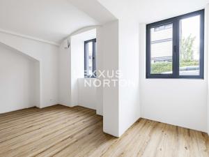 Prodej bytu 2+kk, Praha - Nusle, Na Topolce, 38 m2