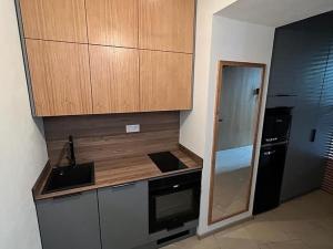 Prodej atypického bytu, Praha - Smíchov, Radlická, 60 m2