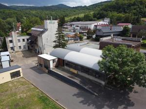 Prodej skladu, Bžany, 1600 m2