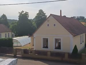 Prodej rodinného domu, Bačkovice, 90 m2