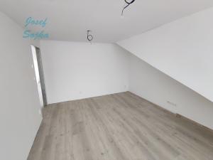 Prodej bytu 3+kk, Rosice, Lesní, 92 m2