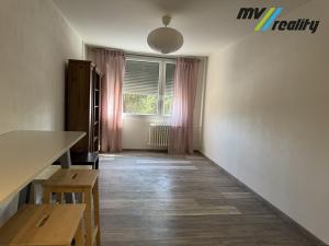 Pronájem bytu 2+kk, Praha - Hostivař, Kozmíkova, 44 m2