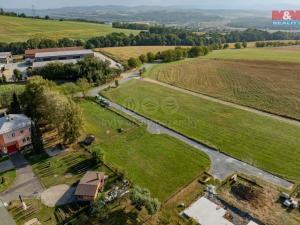 Prodej pozemku pro bydlení, Lešná - Perná, 1007 m2