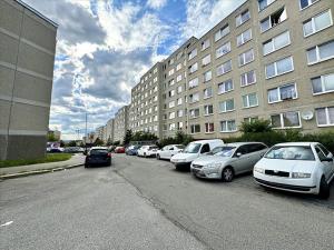 Pronájem bytu 2+kk, Praha - Hloubětín, Kardašovská, 48 m2