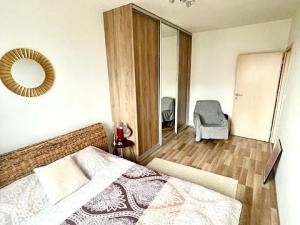 Prodej bytu 2+kk, Praha - Háje, Loosova, 54 m2