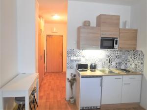 Prodej bytu 1+kk, Všemina, 28 m2