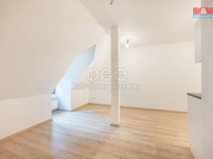 Prodej bytu 2+kk, Líšnice, Spálený Mlýn, 39 m2