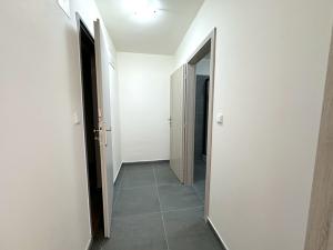 Pronájem bytu 2+kk, Kladno, Wolkerova, 32 m2