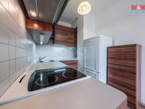 Prodej bytu 2+kk, Praha - Bohnice, Zelenohorská, 43 m2