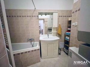 Pronájem bytu 2+kk, Praha - Smíchov, Lidická, 76 m2