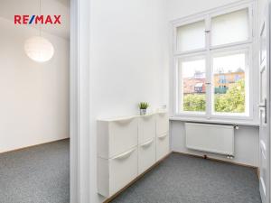 Pronájem bytu 2+kk, Praha - Podolí, Sinkulova, 52 m2