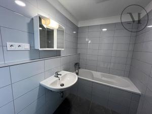 Pronájem bytu 2+kk, České Budějovice, Vrbenská, 62 m2